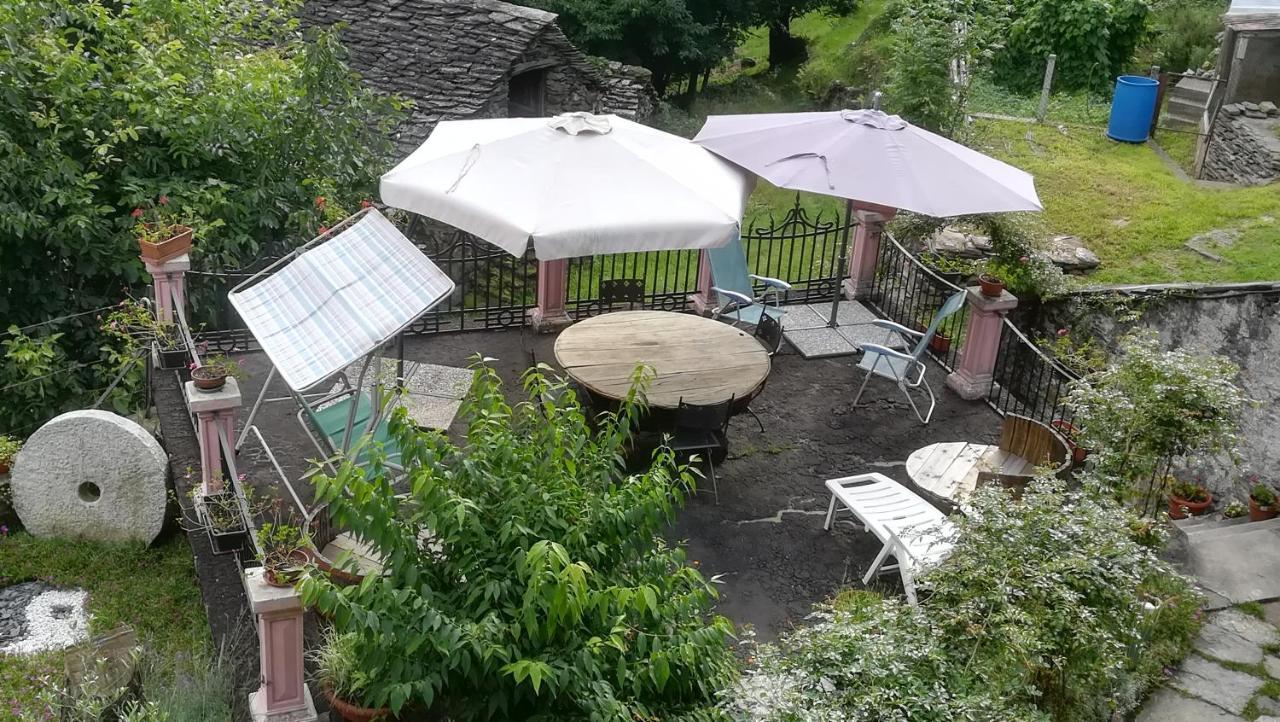 Shanty Calasca-Castiglione Luaran gambar