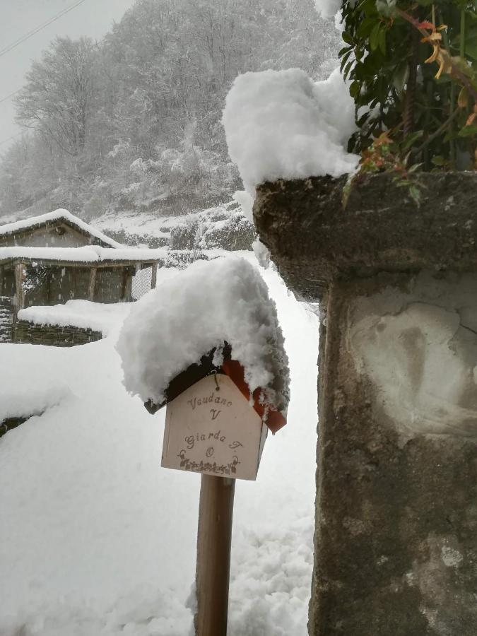 Shanty Calasca-Castiglione Luaran gambar