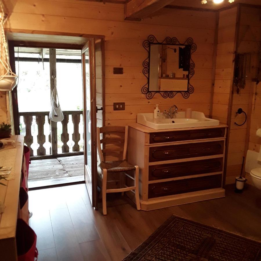 Shanty Calasca-Castiglione Luaran gambar
