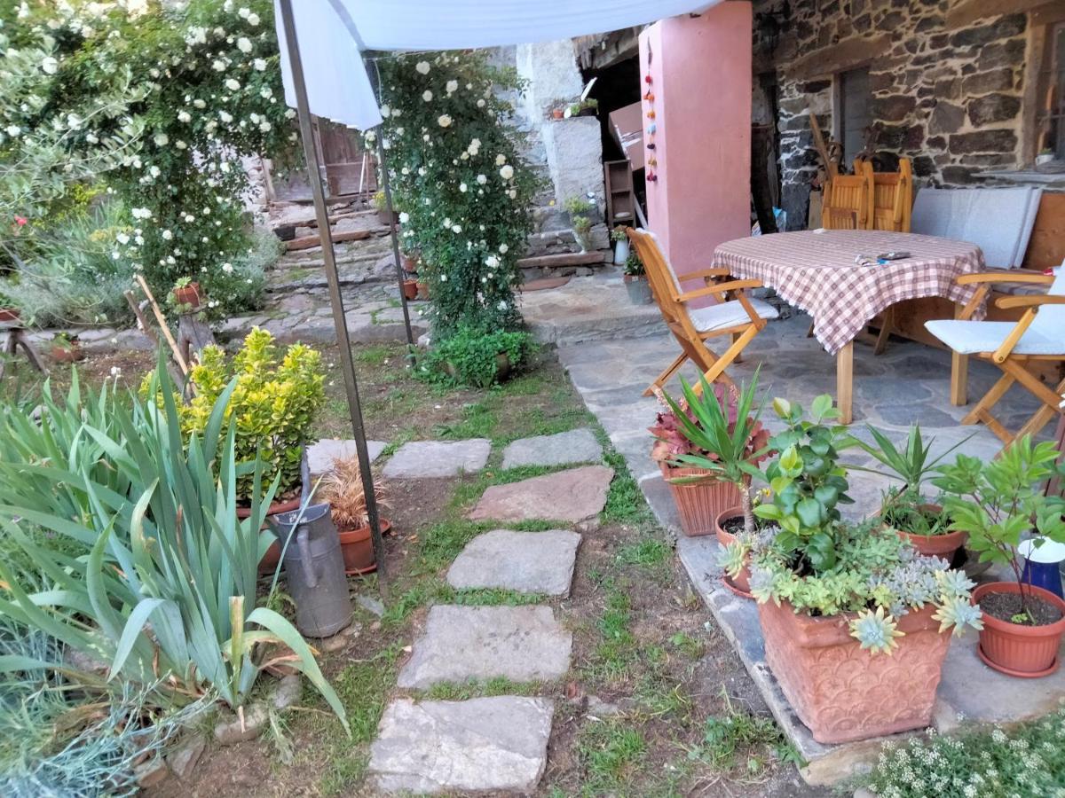 Shanty Calasca-Castiglione Luaran gambar